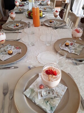 Food and drink - Gemstone Guest House (Klerksdorp)