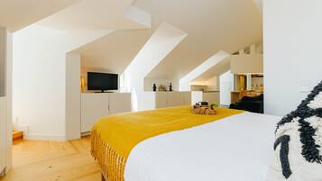 1 habitación, tabla de planchar con plancha, wifi gratis y ropa de cama