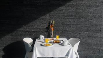 Desayuno buffet incluido entre semana