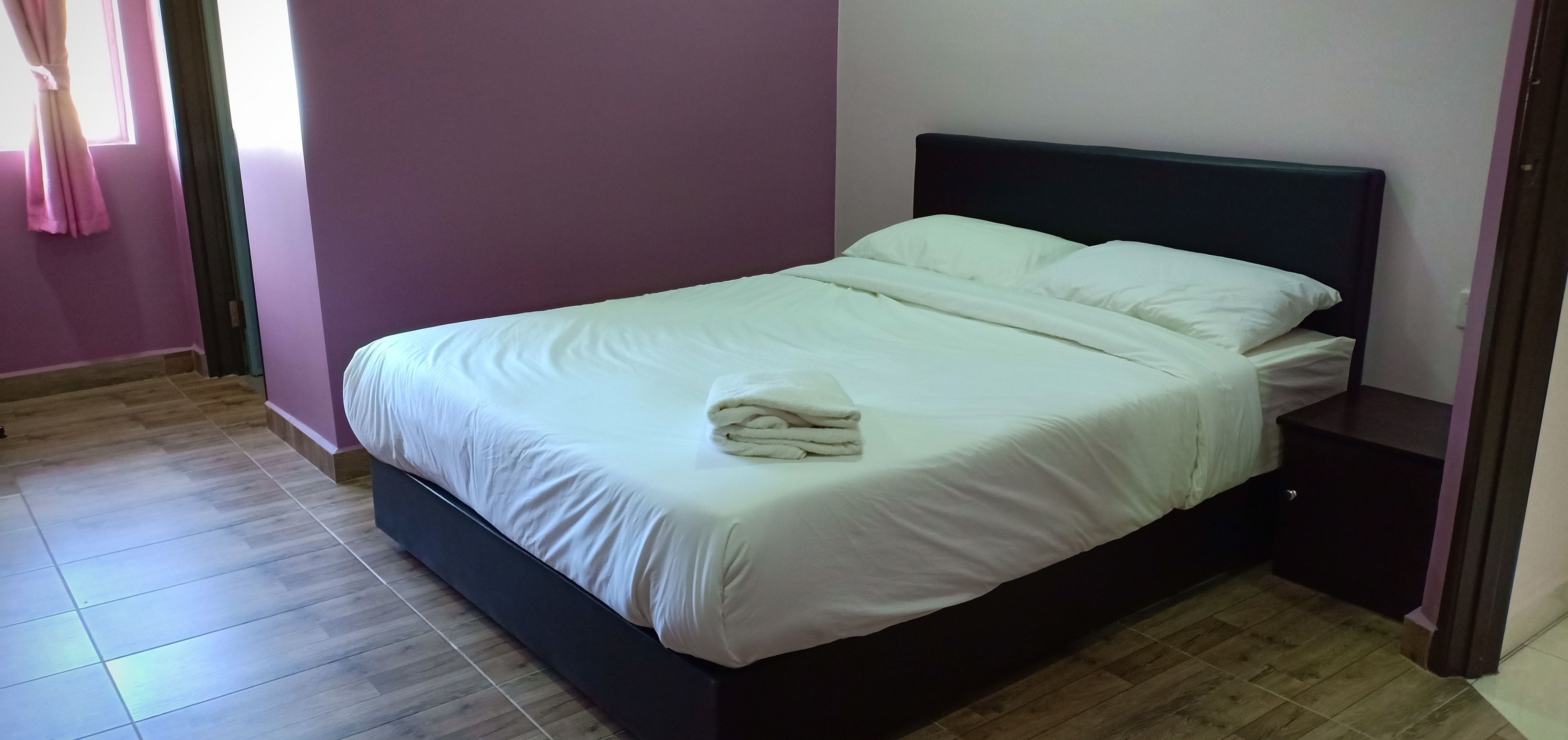 Comfort Double or Twin Room | Desk, iron/ironing board, rollaway beds, free WiFi