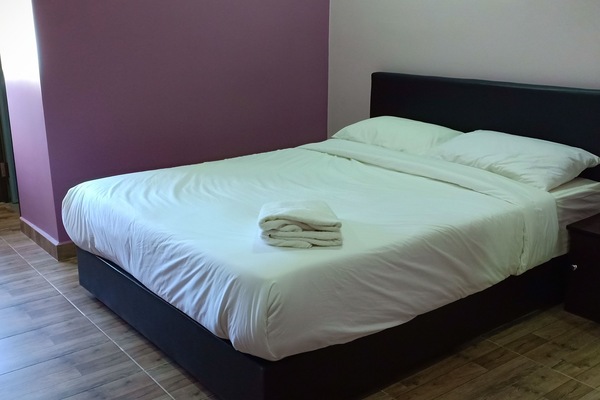Comfort Double or Twin Room | Desk, iron/ironing board, rollaway beds, free WiFi