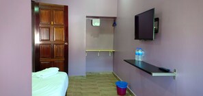 Desk, iron/ironing board, rollaway beds, free WiFi