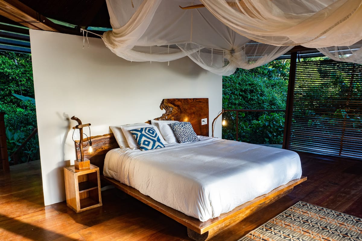 Rainforest King Bungalow | 1 bedroom, premium bedding, individually decorated