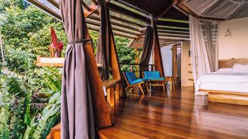 Premium bedding, individually decorated, individually furnished, desk