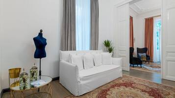 TV de tela plana 43 polegadas com canais via satélite, TV