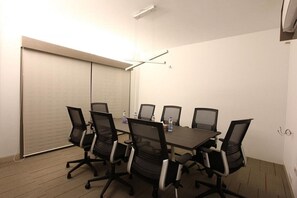 Meeting facility - Spring Hill Apartments (Dhaka)