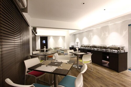 Spring Hill Apartments