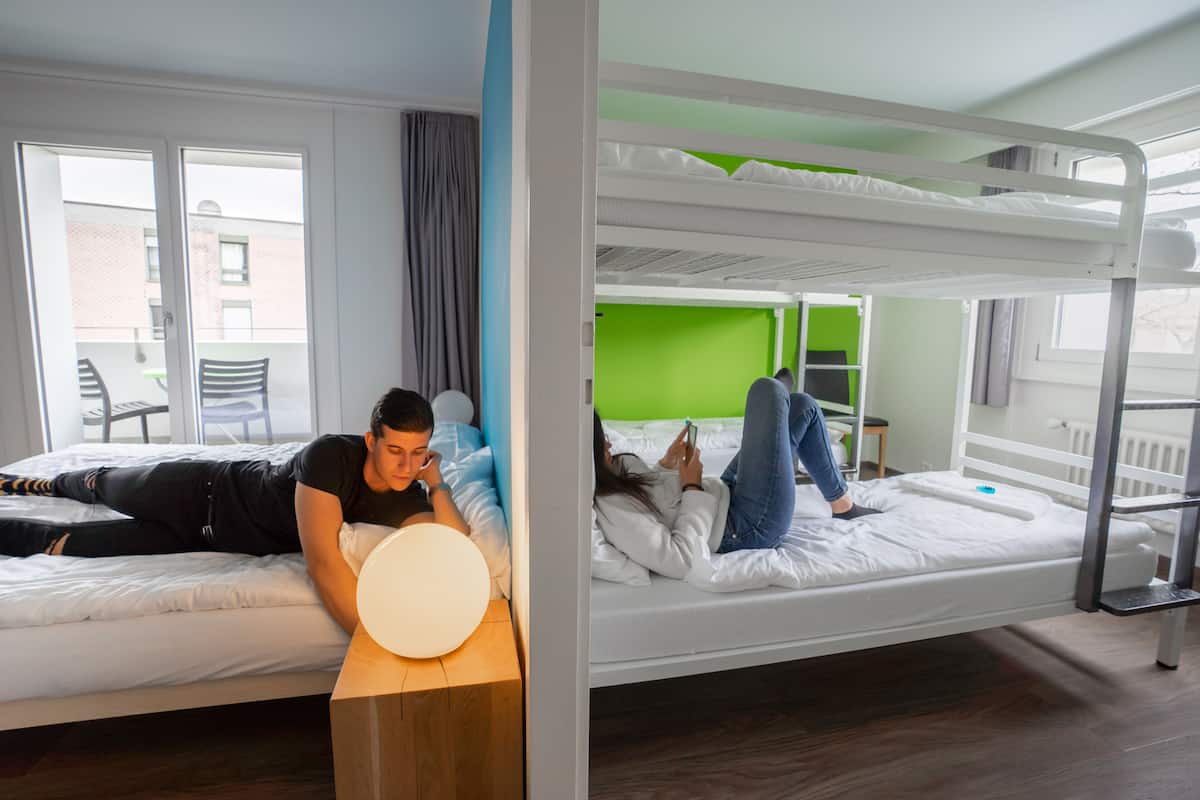 Phòng Suite, 2 phòng ngủ, phòng tắm riêng (Annex Room) | Két bảo mật tại phòng, màn/rèm cản sáng, bàn ủi/dụng cụ ủi quần áo 
