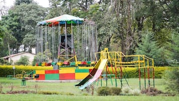 Außen-Kinderspielplatz