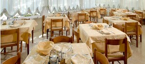 Restaurant - Hotel Alba Serena Misano (Misano Adriatico)