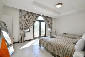 Coffres-forts dans les chambres, rideaux occultants