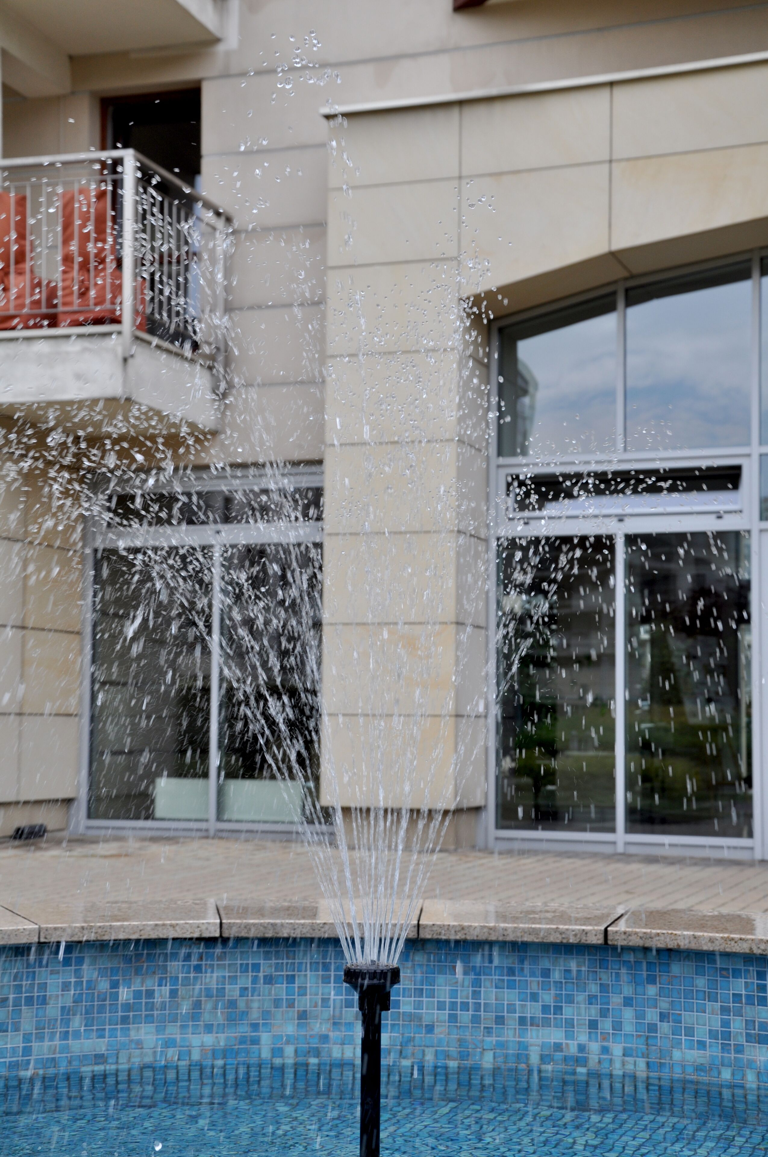 تفاصيل الفندق من الخارج