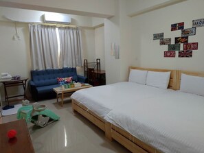 Economy Quadruple Room | In-room safe, blackout curtains, soundproofing, free WiFi - Ark Stay (Jiji)