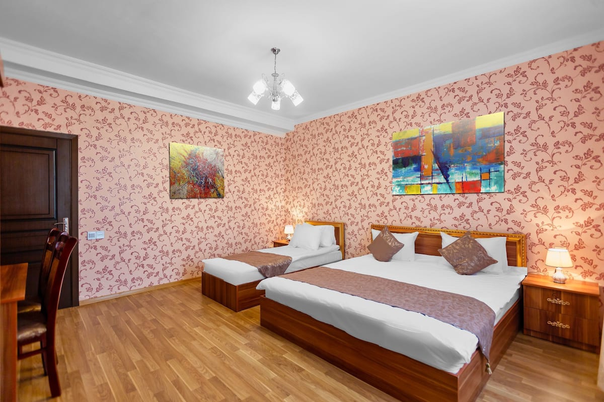 Standard Triple Room, City View