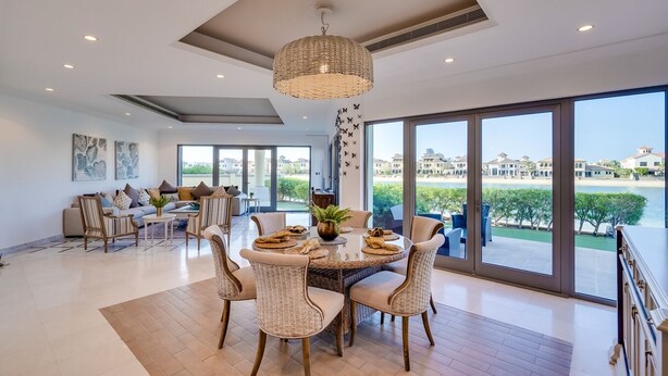 Dining - Six BDR Villa Palm Tropic Palm Jumeirah (Dubai)