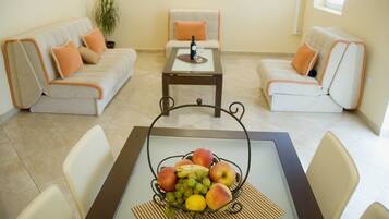 Comfort Apartment, Sea View | Desk, soundproofing, iron/ironing board, free cribs/infant beds