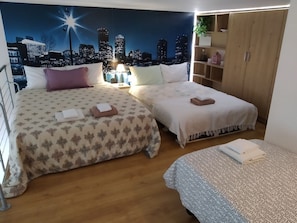 Soundproofing, iron/ironing board, free WiFi, bed sheets - Amber Apartments Penthouse (Warsaw)