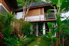 บริเวณภายนอก