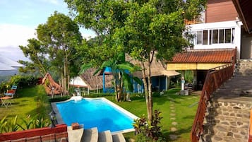 Alberca al aire libre