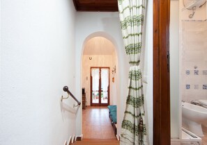 Dusche, Haartrockner, Bidet, Handtücher