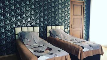 Classic Villa | 4 bedrooms, iron/ironing board, free WiFi, bed sheets