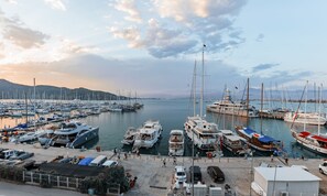 Deluxe-sviitti, merinäköala | Näkymä huoneesta