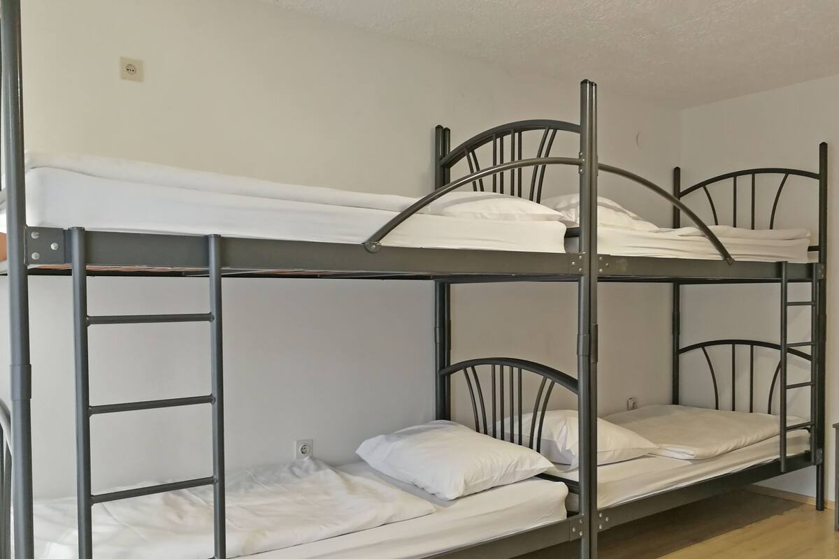Desk, free WiFi, bed sheets