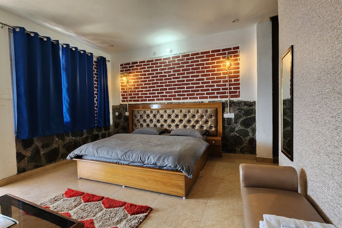 Suite Deluks, 2 kamar tidur | Wi-Fi gratis dan seprai linen