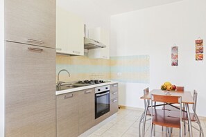 Fridge, stovetop, toaster