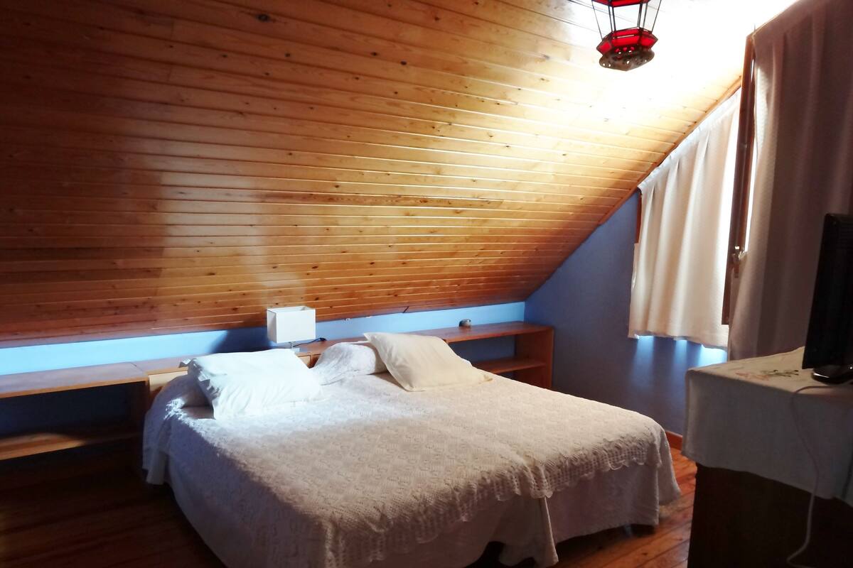 Habitación triple | Wifi gratis y ropa de cama