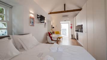 1 bedroom, iron/ironing board, free WiFi, bed sheets