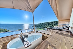 Luxury Glamp New Horizons I | Utsikt mot strand/hav