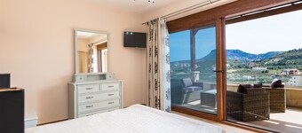 Levanta Luxury Stone Villa