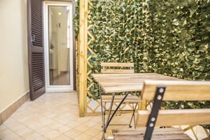 Comfort-Zimmer, 1 Queen-Bett (Room 45 - O' Vino Buono) | Terrasse/Patio