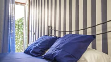 Comfort Room, 1 Queen Bed (Room 57 - O' Scartellato) | Individually decorated, individually furnished, desk, blackout curtains