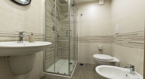 Comfort-Zimmer, 1 Queen-Bett (Room 19 - A' Resata) | Badezimmer