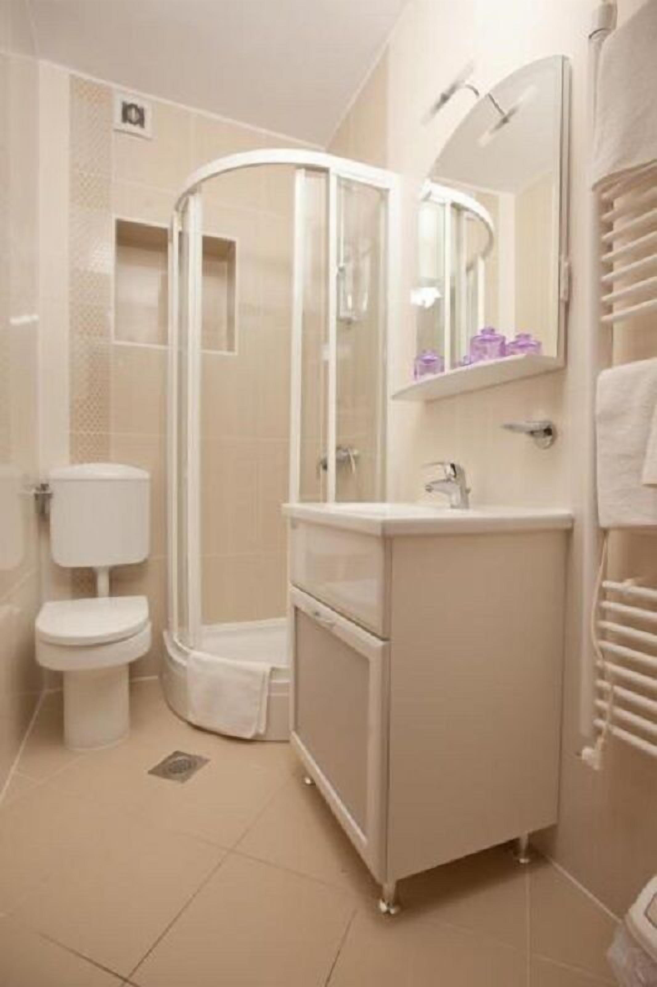 Studio, Balcony, Partial Sea View | Bathroom | Shower, hair dryer, towels, soap