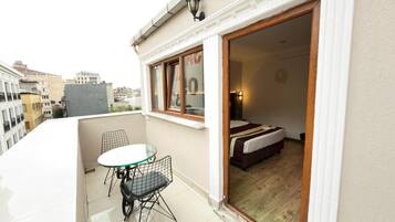 Double Room with Balcony | Balcony
