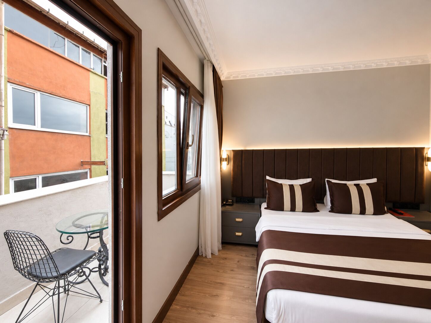 Double Room with Balcony | In-room safe, laptop workspace, blackout curtains, soundproofing