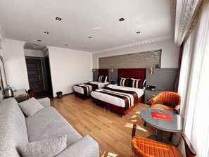 Standard Quadruple Room | In-room safe, laptop workspace, blackout drapes, soundproofing - The Peraport Hotel (Istanbul)