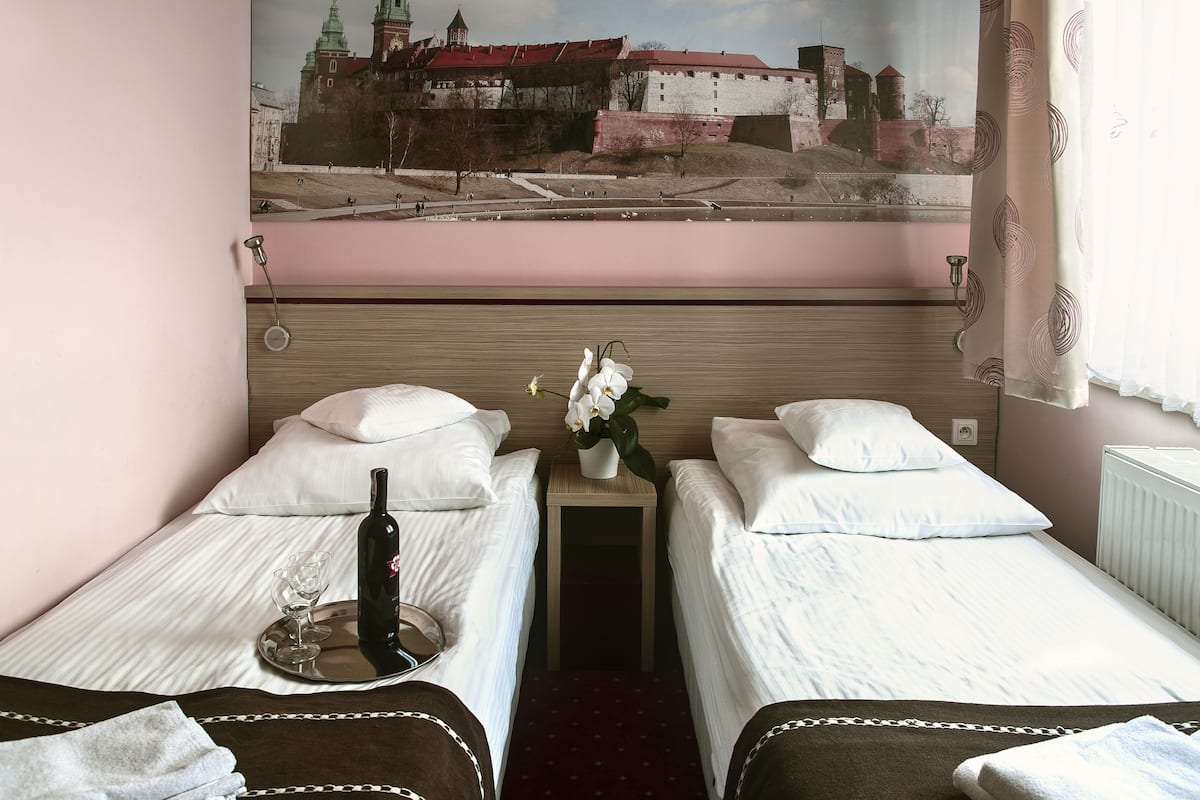 minibar, desk, free cots/infant beds, free wifi