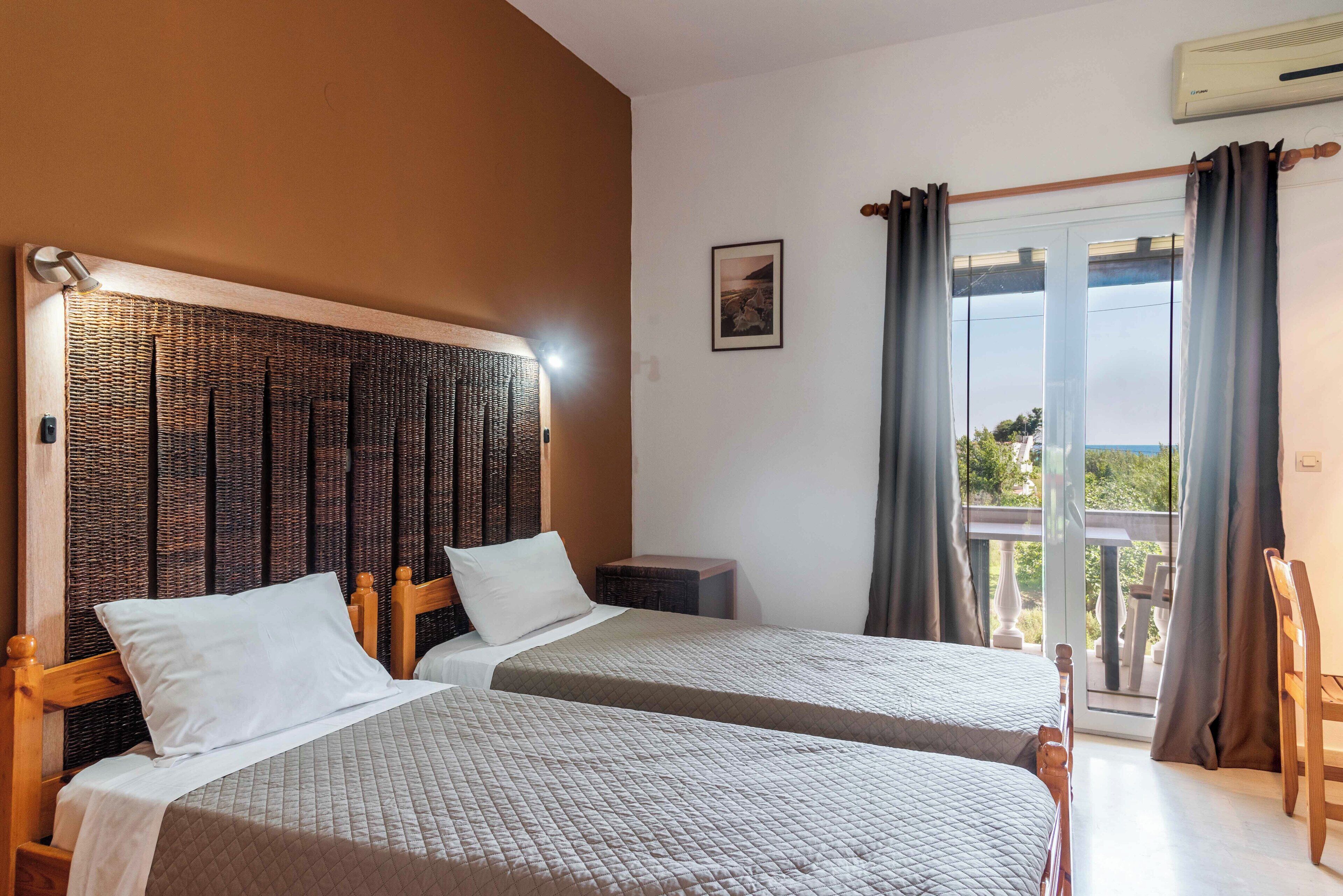 Egyptian cotton sheets, premium bedding, free WiFi, bed sheets