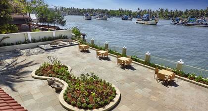 Indy Waterfront Resort