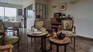 Lounge - A L'ombre des Pommiers (Ergue-Gaberic)