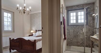 A L'ombre des Pommiers