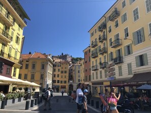 Exterior - Spacious quality apartment in charming old town, fully equipped, King Size bed.  (Nice)
