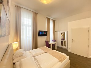 Economy-Studio, 1 Queen-Bett, Nichtraucher, Küche | Allergikerbettwaren, Zimmersafe, laptopgeeigneter Arbeitsplatz