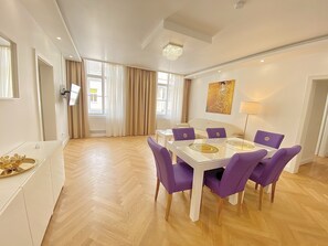 Perhehuoneisto, 2 makuuhuonetta, tupakointi kielletty, keittiö | Oleskelualue | Älytelevisio, Netflix, lämmitetyt lattiat