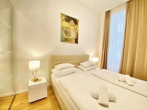 Kaupunkihuoneisto, 1 keskisuuri parisänky ja vuodesohva, tupakointi kielletty, keittiö | Allergiatestatut vuodevaatteet, tallelokero huoneessa