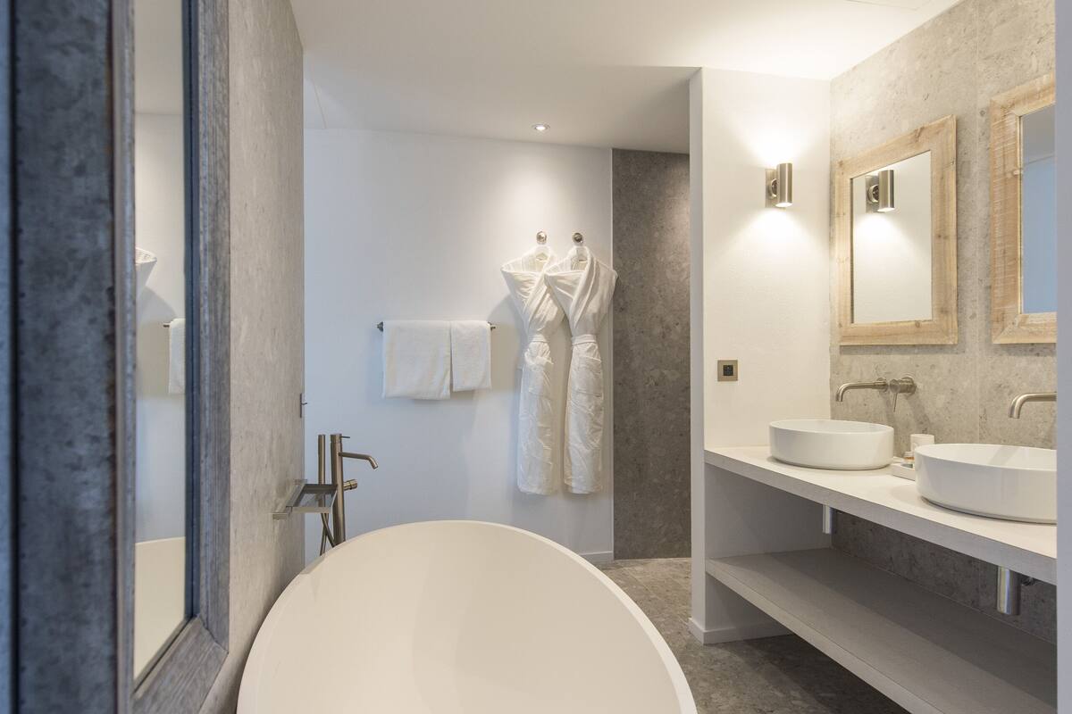 free toiletries, hair dryer, bathrobes, slippers